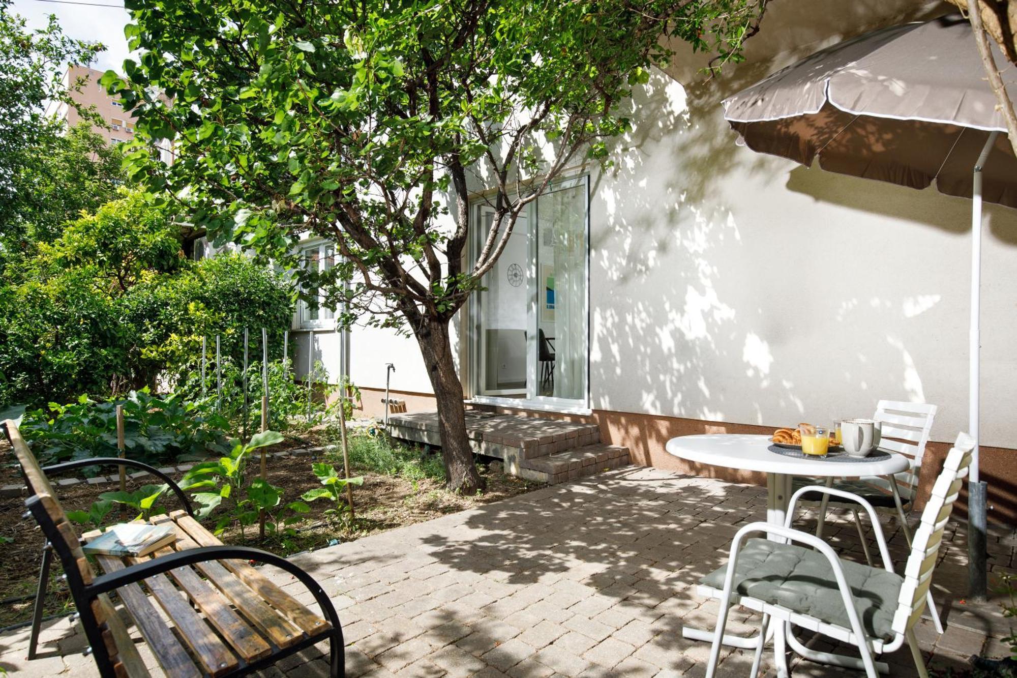Apartman Mir *